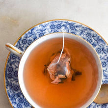 Load image into Gallery viewer, Fruit & Berry Oolong Mini Tea Tube Gift (5 tea bags)