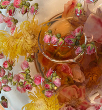 Load image into Gallery viewer, Rosebuds