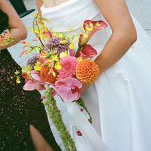 Load image into Gallery viewer, Bridal bouquet
